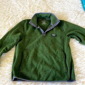 Dark green men’s L.L. Bean pullover